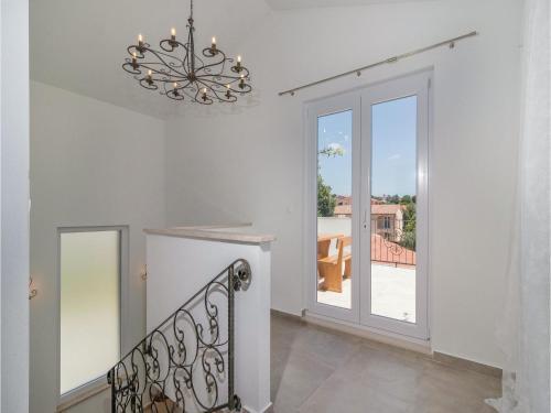 Five-bedroom Holiday Home In Medulin