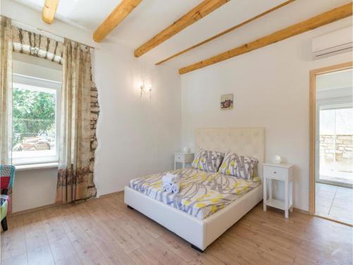 Five-bedroom Holiday Home In Medulin