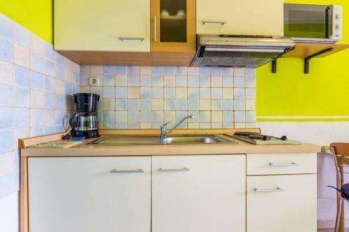 Apartments Vitomir