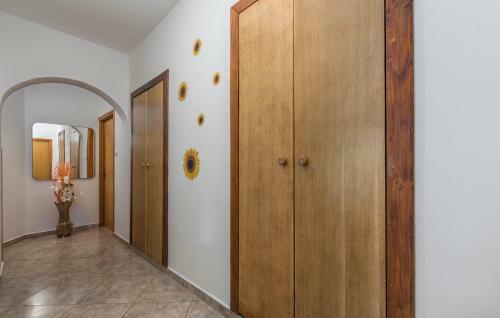 Hostal E-m Apartments With Private Pool