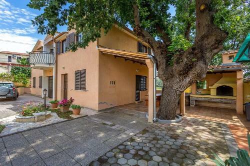 Apartments Nevija