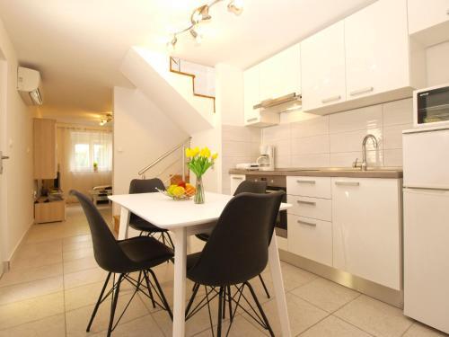 House Doris 1559