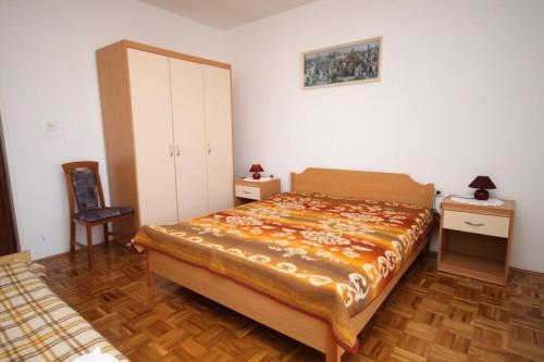 Apartment Metajna 527c