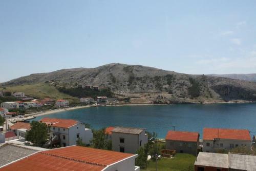 Hostal Triple Room Metajna 6487n