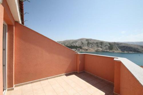 Hostal Triple Room Metajna 6487n
