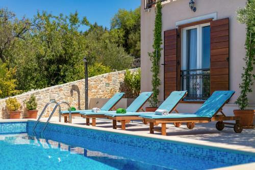 Milna Villa Sleeps 6 Pool Air Con Wifi