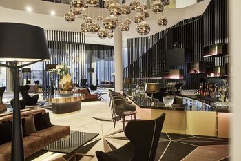 Reval Park Hotel & Casino