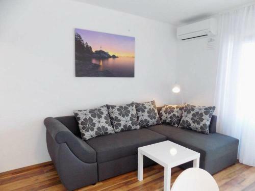 Apartments With A Parking Space Moscenice (opatija) - 7689