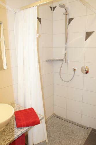 Hostal G�stehaus Adler