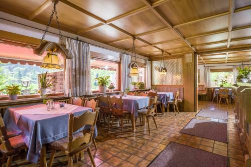 Hostal Gasthaus - Pension - Caf� D�rfl