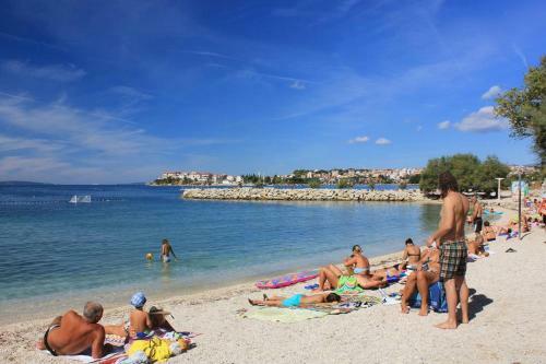 Apartments With A Parking Space Podstrana (split) - 10348