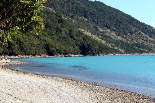 Hostal Family Room Plomin Luka 15078b