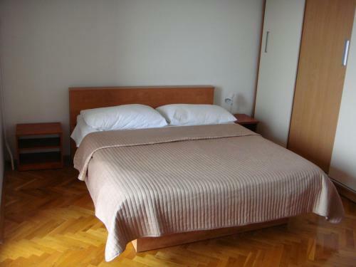 Hostal Apartments ?erek Pisak