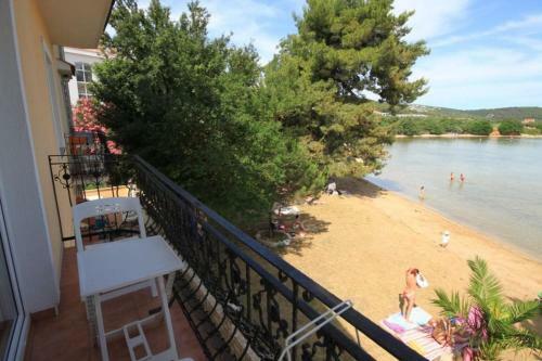 Apartments By The Sea Kraj (pasman) - 3460