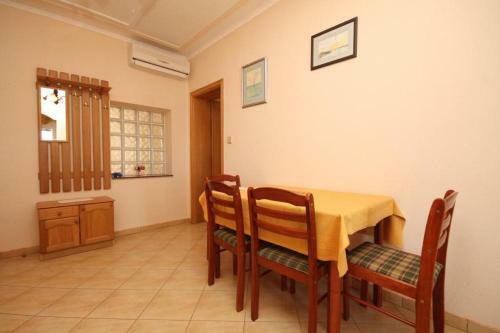 Apartments By The Sea Kraj (pasman) - 3460