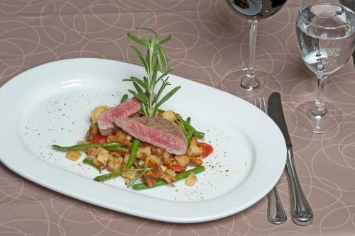 Hostal Hotel Restaurant Kromberg