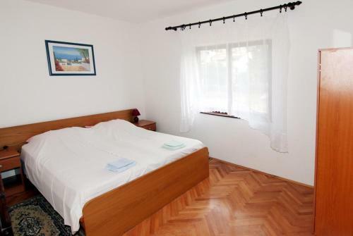 Apartments With A Parking Space Pag - 12035