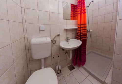 Hostal Apartments And Rooms With Parking Space Pag - 13355
