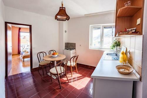 Hostal Apartments And Rooms With Parking Space Pag - 13355