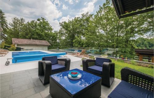Three-bedroom Holiday Home In Ozalj