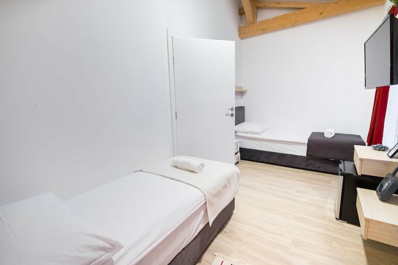 Albergue Bob Room
