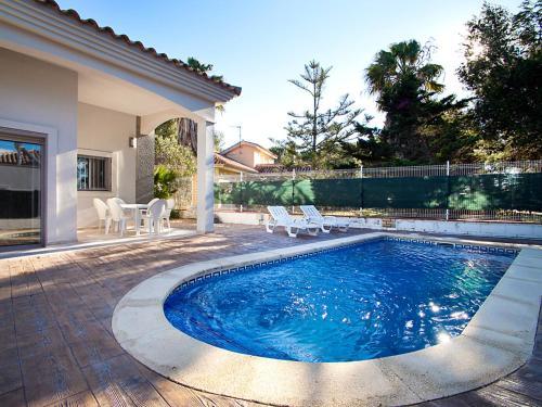 Holiday Home Casa Gaviota XIV Riumar