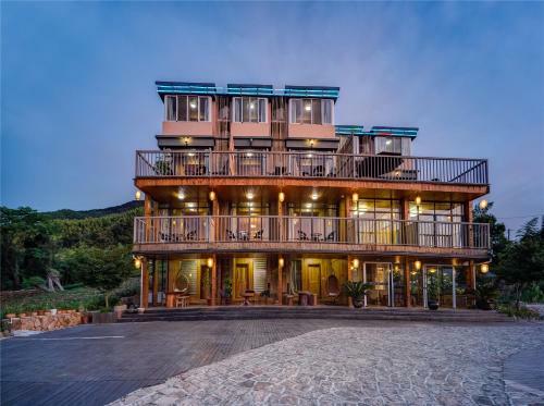 Hostal Yunzhongshanju Gesthouse
