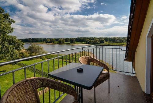 Hostal Elbterrassen Zu Brambach