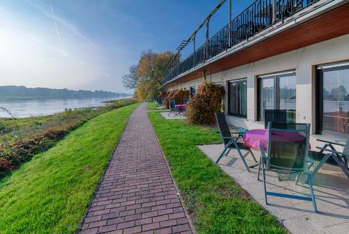 Hostal Elbterrassen Zu Brambach