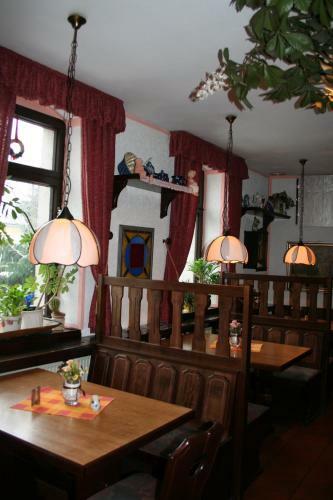 Hostal Hotel L�wenhof