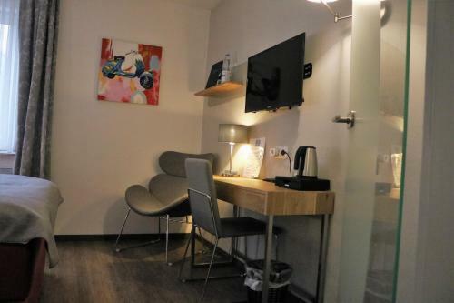 Hostal Hotel Schmerk�tter