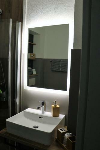Hostal Hotel Schmerk�tter