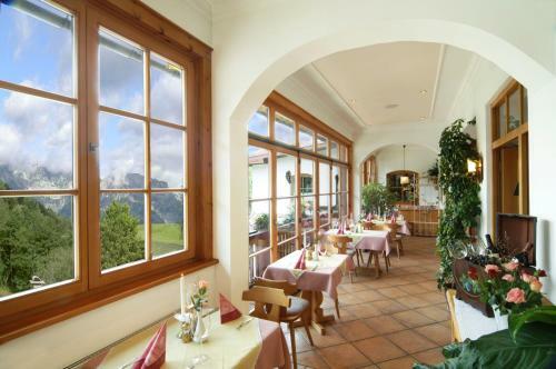 Hotel Neuh�usl Superior