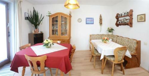 Hostal Fr�hst�ckspension Staller