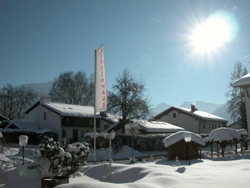 Zum Hirschhaus Hotel-restaurant