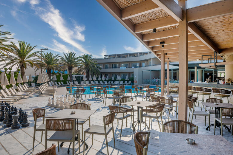 Hotel Minos