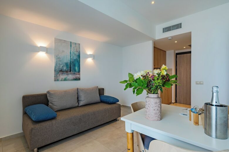 Hotel Minos