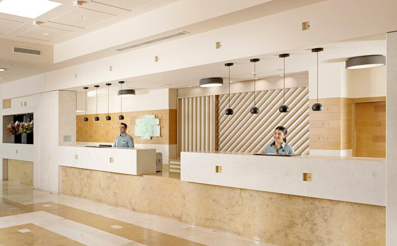 Hotel Holiday Inn Athens Airport