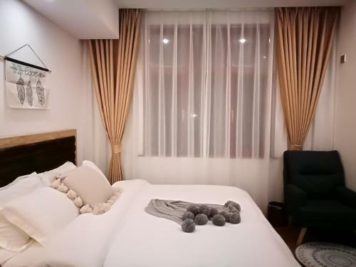 Dongjiang Lake Mountain Mist Inn