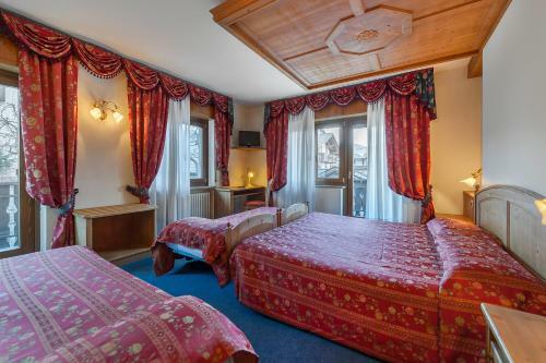 Family Hotel La Perla