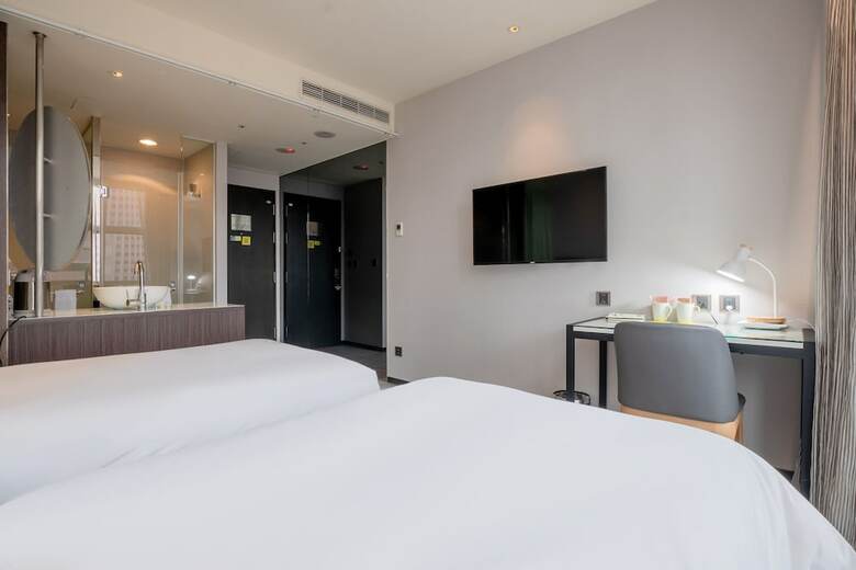 Hotel At Boutique