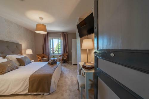 Hotel H�tel Au Coq Dort Spa