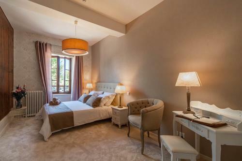 Hotel H�tel Au Coq Dort Spa