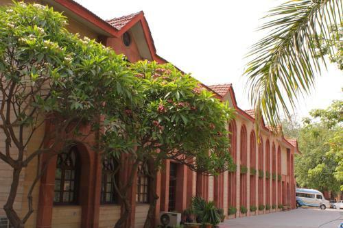 Hotel Ashok Country Resort