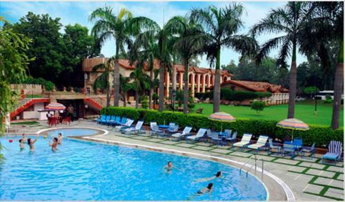 Hotel Ashok Country Resort