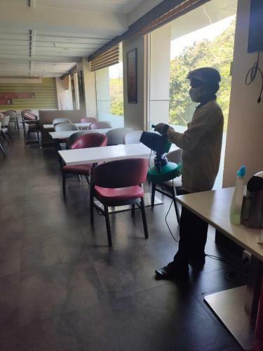 Hotel The Byke Suraj Plaza