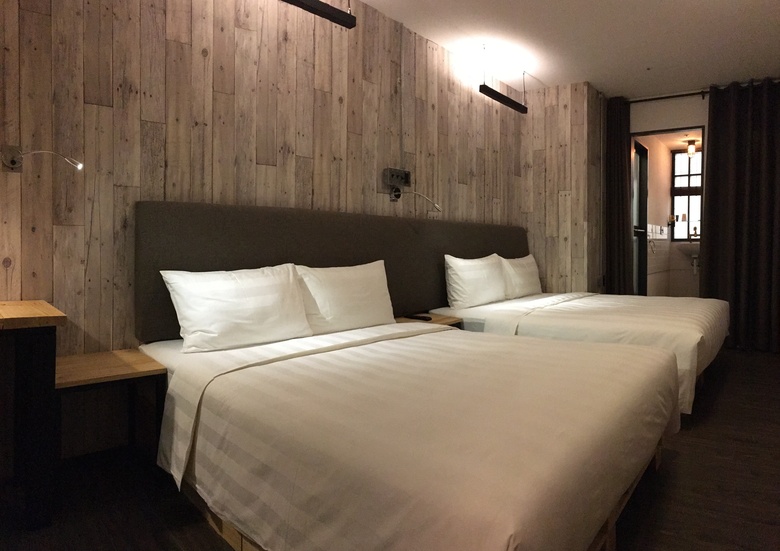Hotel Papa Whale
