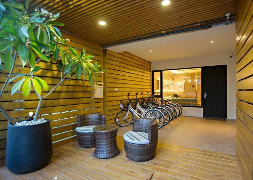 Traveller-inn Zhongzheng Library