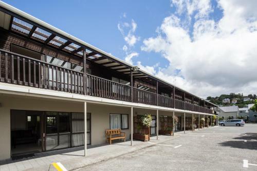Commodore Motel