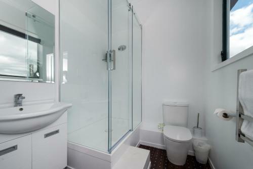 Lakeside City Apartments - Penthouse And Studio